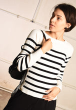 Y2K retro nautical knit Paris chic minimalist jumper